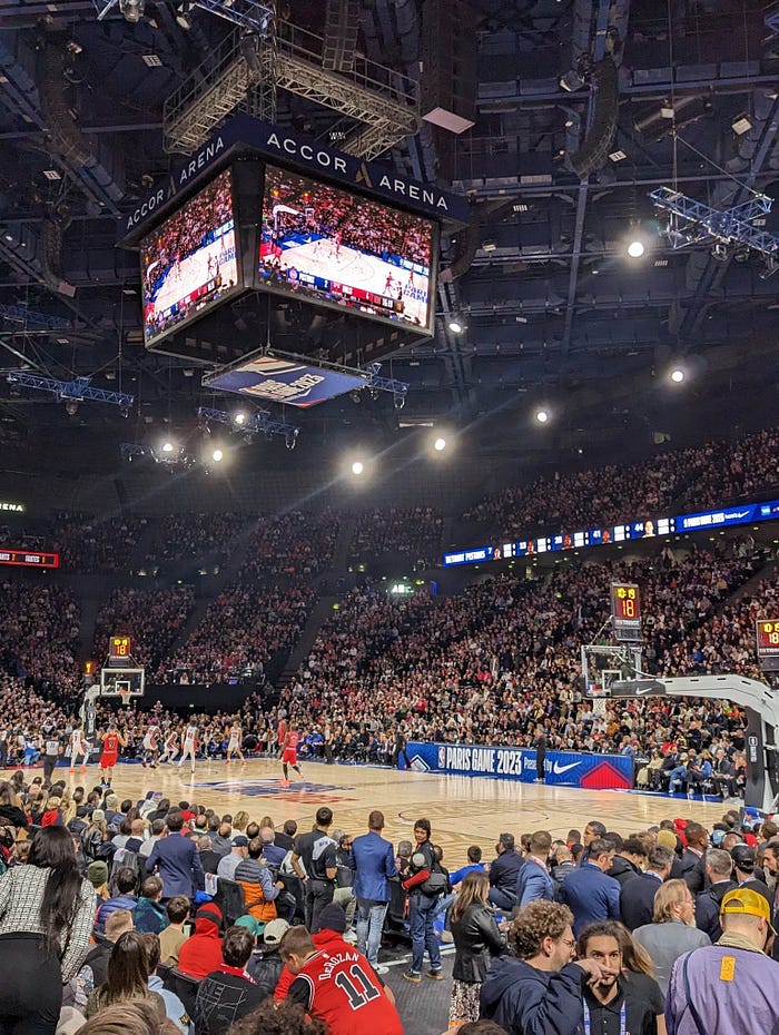 CHICAGO BULLS WINNING AT THE NBA PARIS GAME 2023